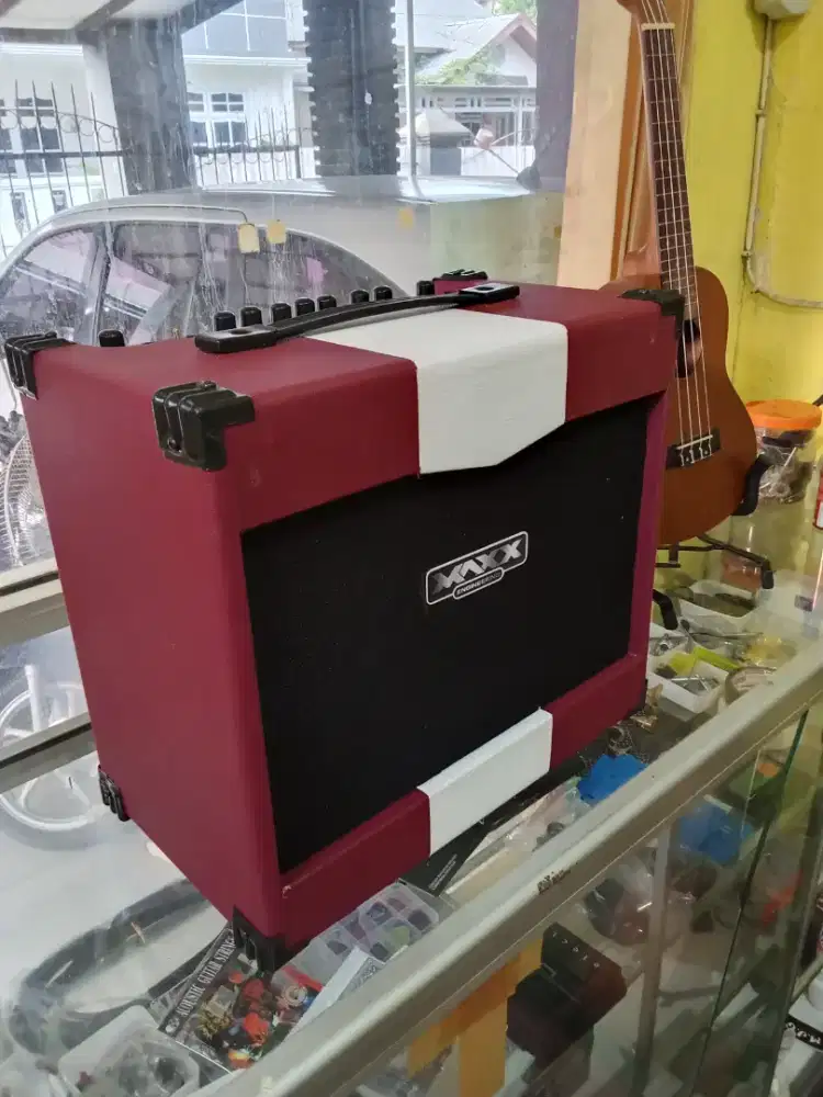 Ampli Gitar Maxx