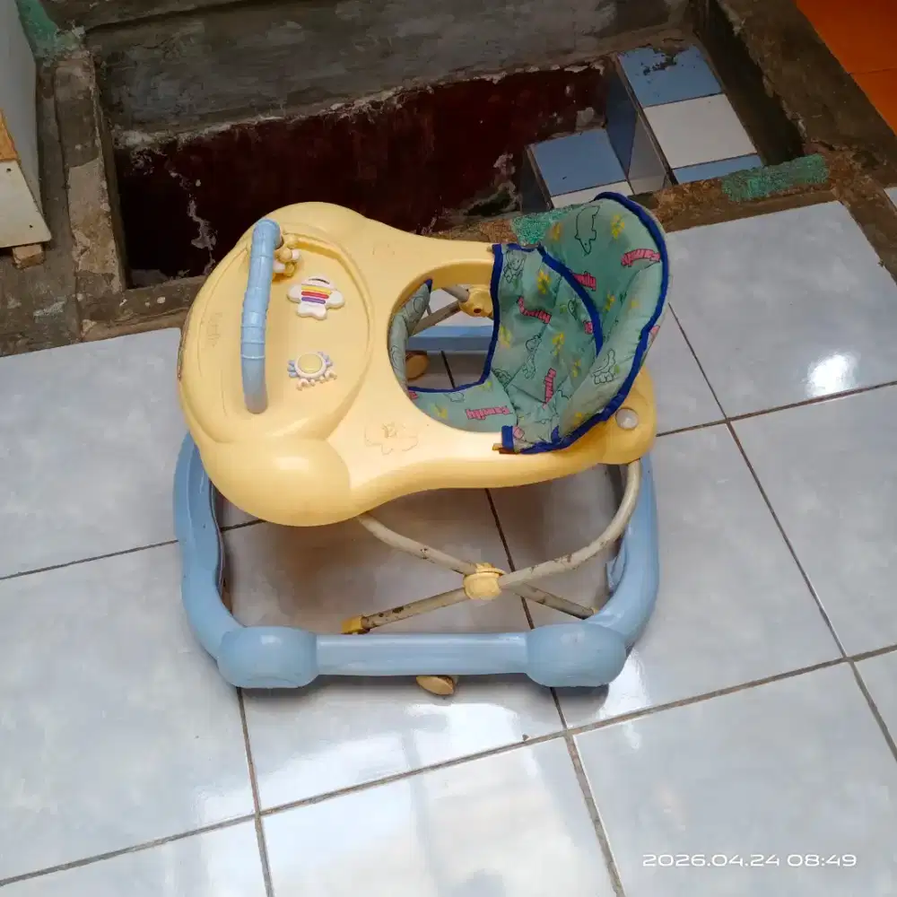 COD Bandung. Harga PAS Baby Walker merk Family