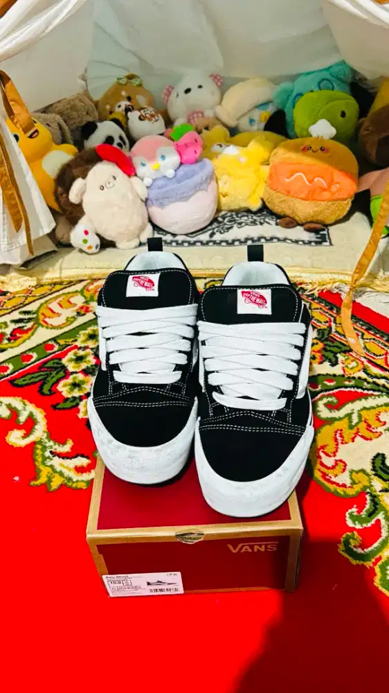Vans Knu Skool Black & White