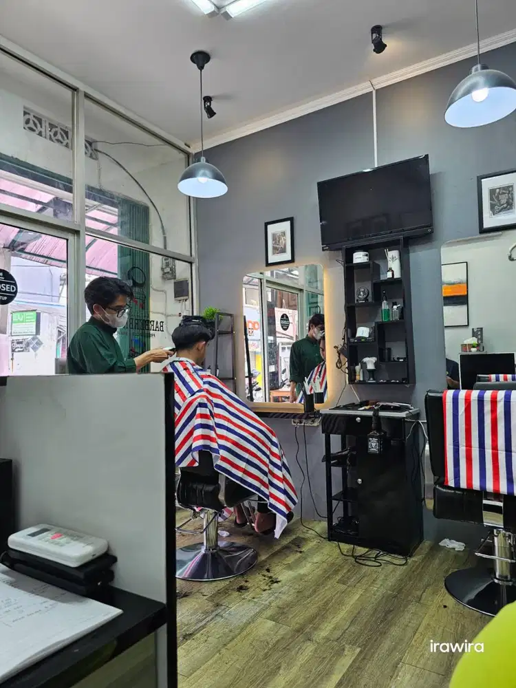 Dibutuhkan kaspter untuk barbershop