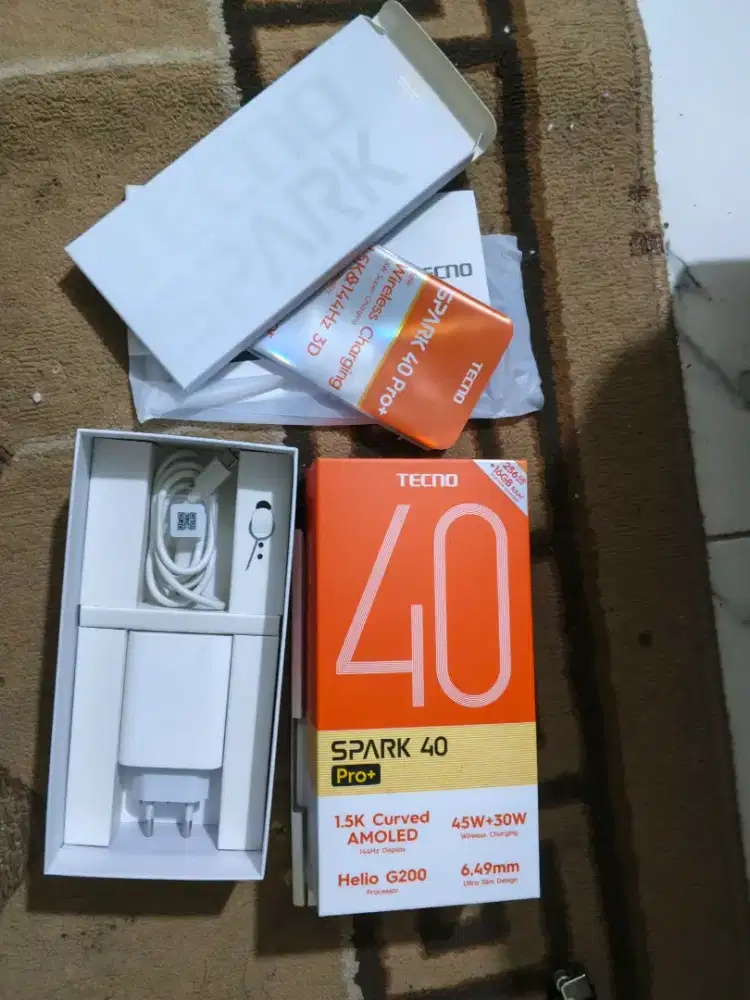 Tecno Spark 40 Pro plus 258Gb