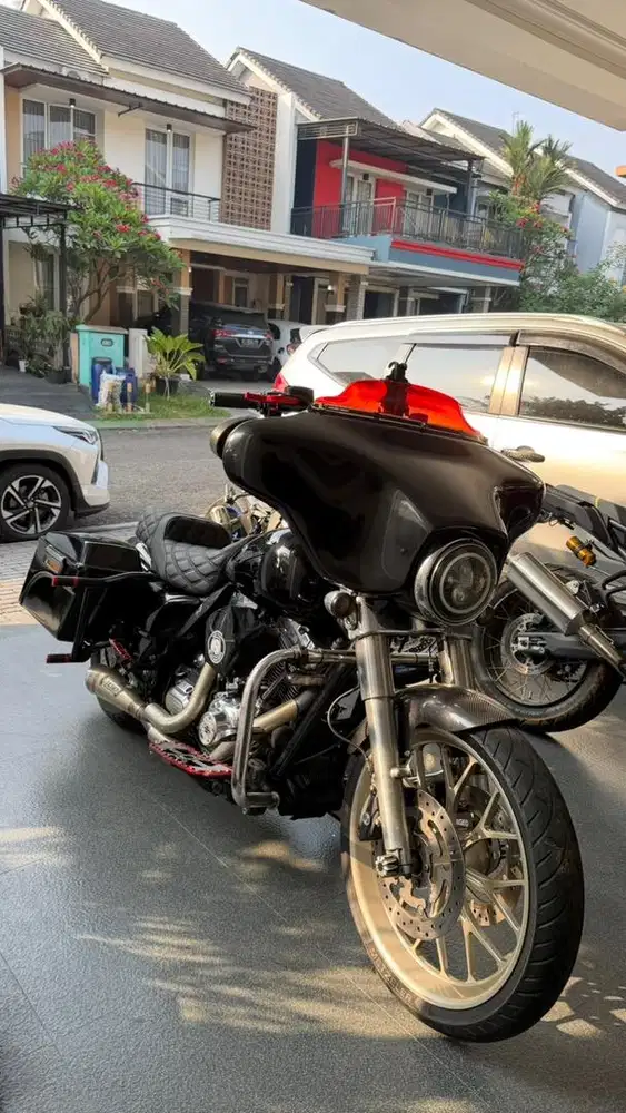 HARLEY DAVIDSON STREETGLIDE 2013 MODS