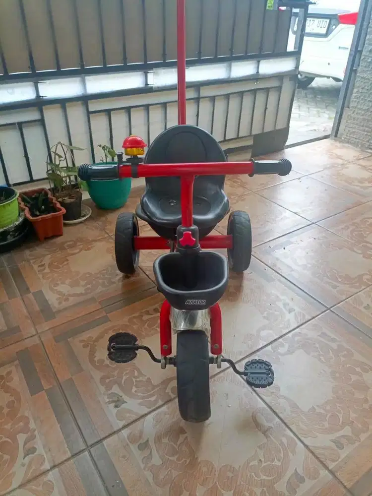 Sepeda Roda Tiga Anak Aviator