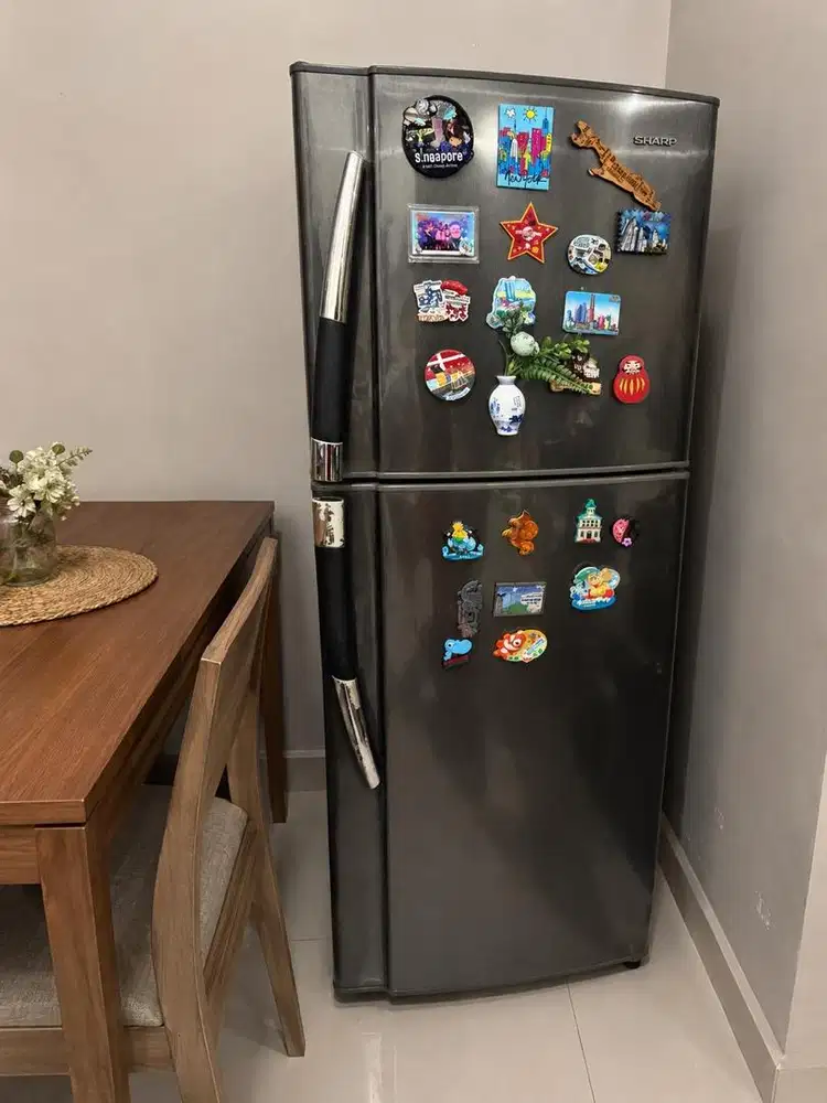 Kulkas 2 Pintu merk Sharp