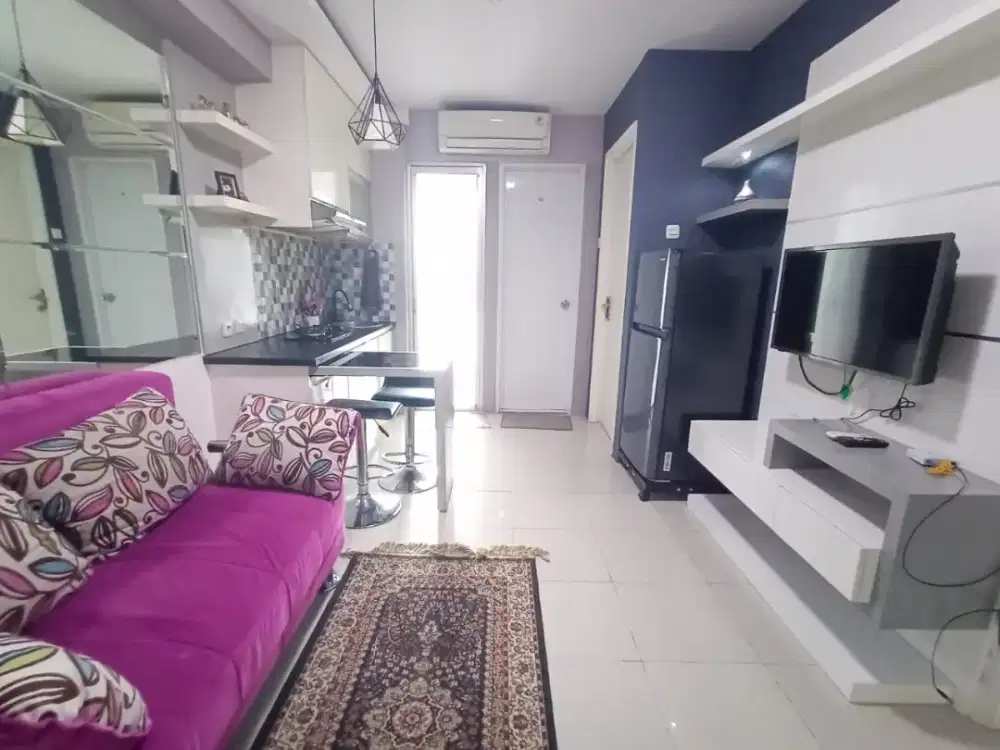 Sewa 3 bln 2 BR furnish Bassura di Dahlia lantai rendah view selatan