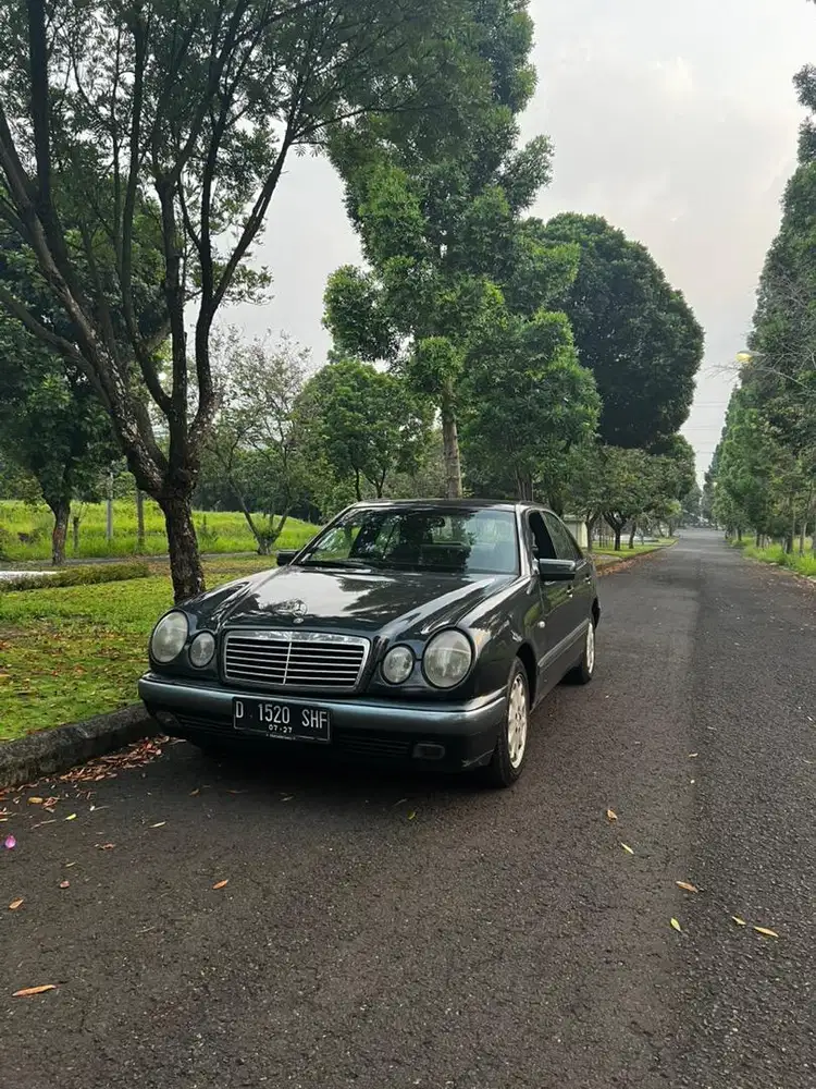 Mercedez Benz E230 W210 1997