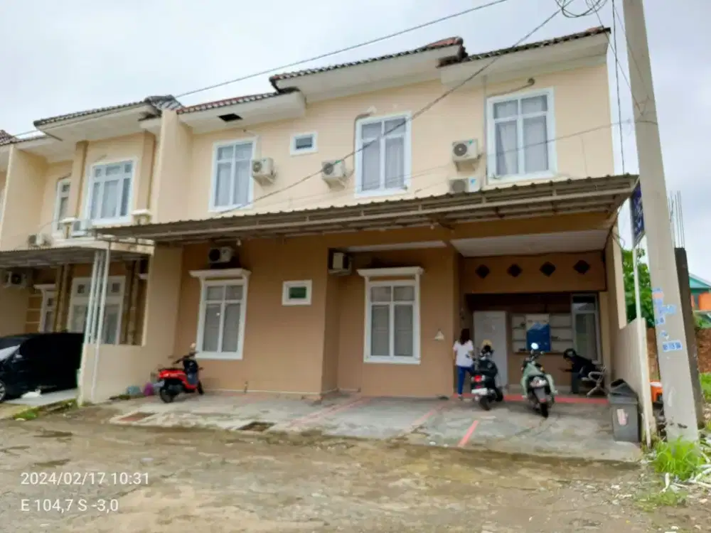 Dijual gedung kost Putri lokasi dekat kampus UNSRI Bukit Palembang