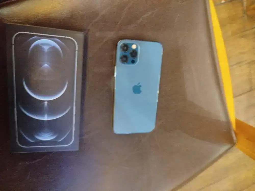 iPhone 12 128gb jual dah ganti baru