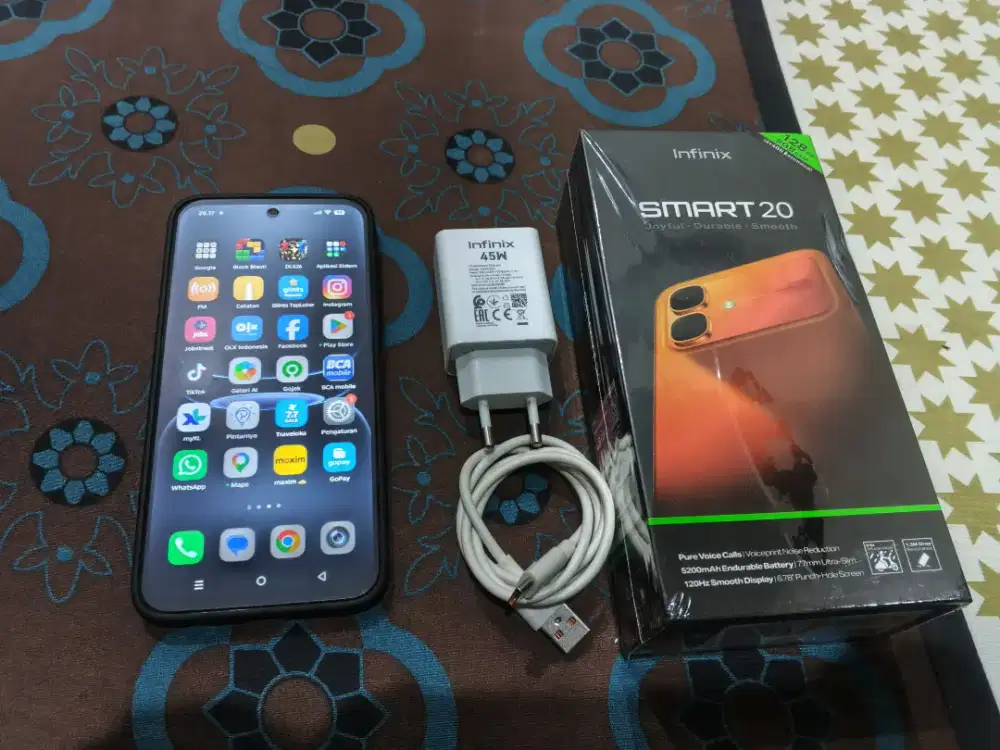 INFINIX SMART 20 RAM 4+4 ROM 128 WARNA BLACK/HITAM