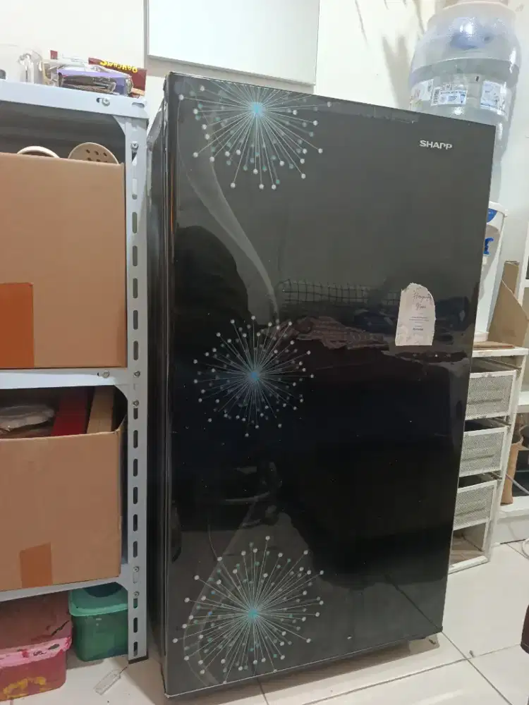 Kulkas Sharp 1 Pintu Kaca Hitam - Kompresor Kena