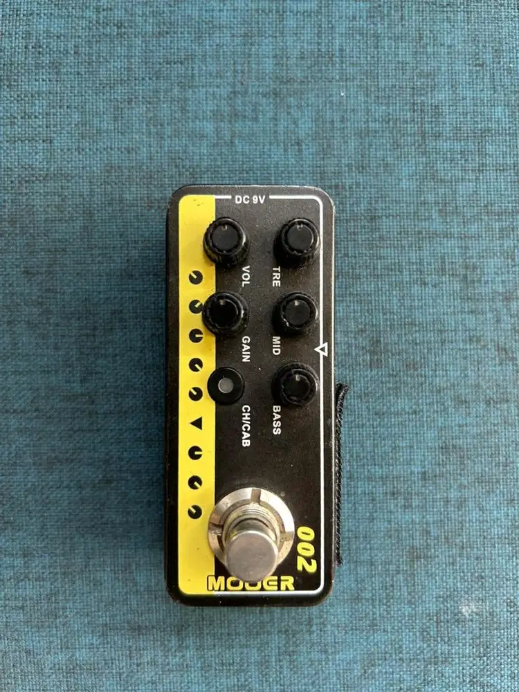 Mooer Micro Preamp 002 UK Gold 900 simulator cabinet