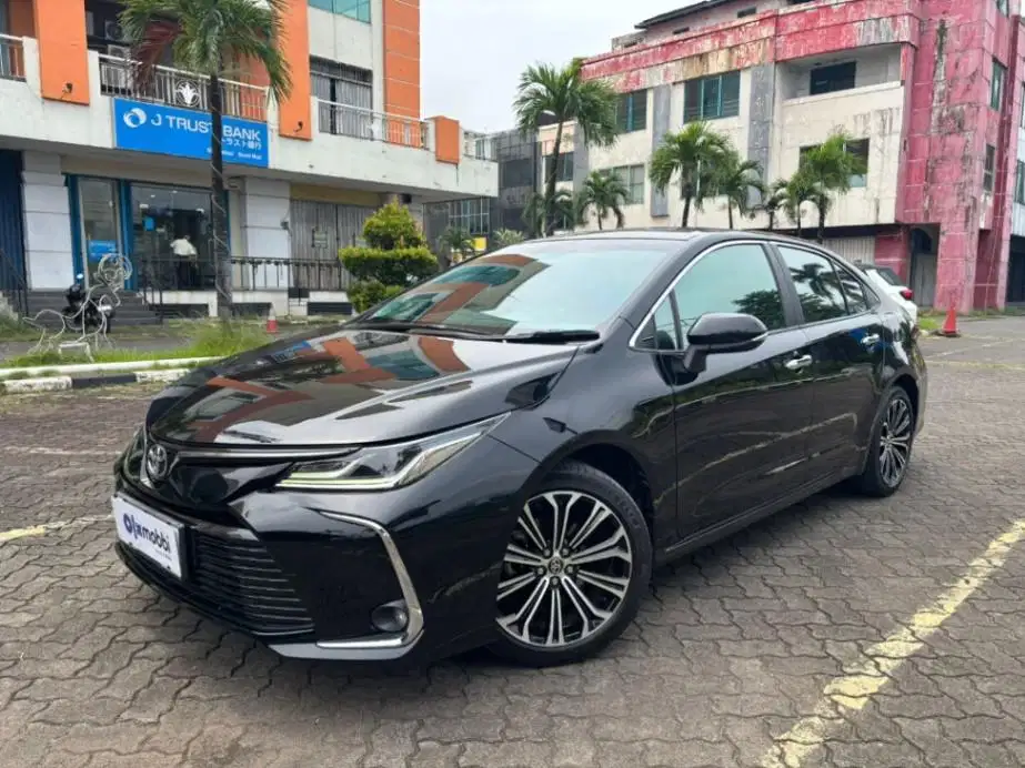 PAJAK HIDUP TOYOTA COROLLA ALTIS 1.8 V BENSIN-AT