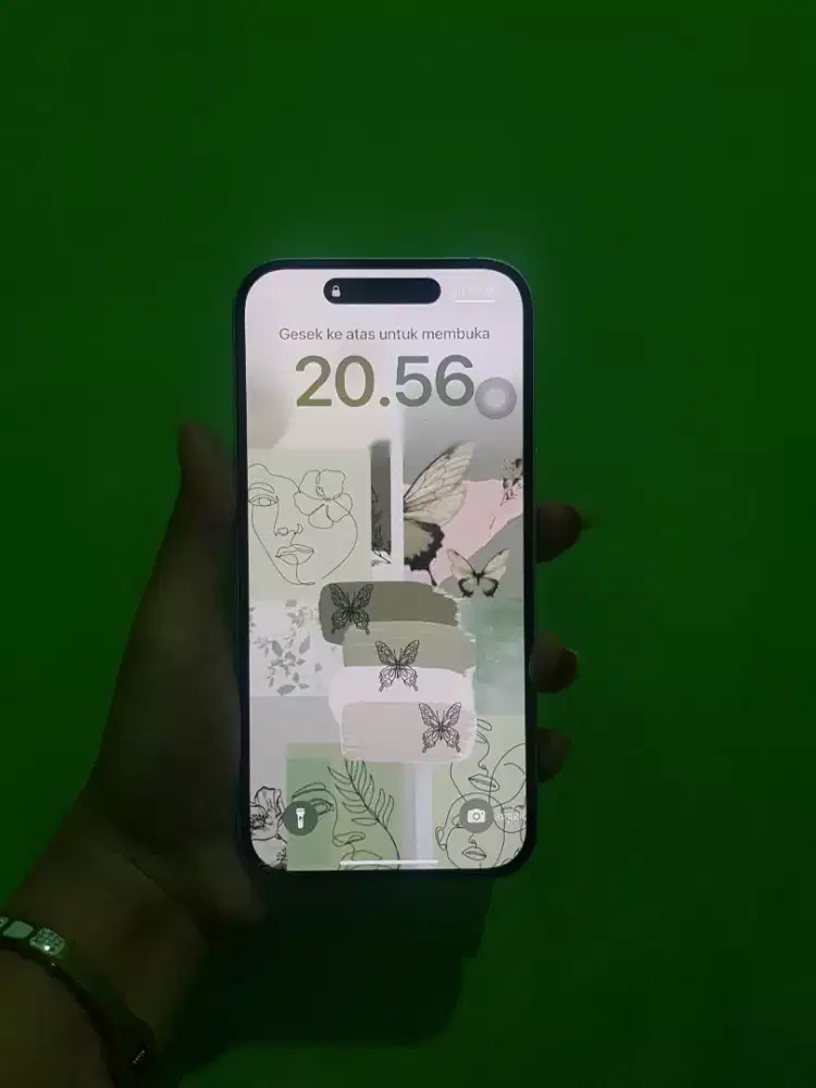 For sale iphone 15 128GB green