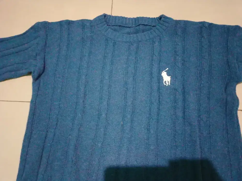 menjual baju 2 baru