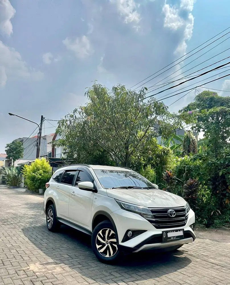 KMLOW - Toyota Rush 1.5 G AT 2022 Matic Putih 2023/2024 GR TRD NO PR
