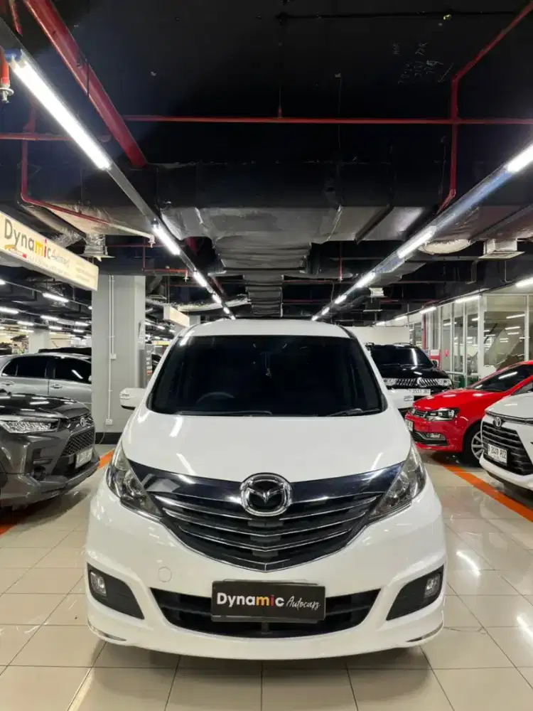 Mazda Biiante 2.0 SkyActive Thn 2013 pakai 2014
Kilometer 90rb Asli