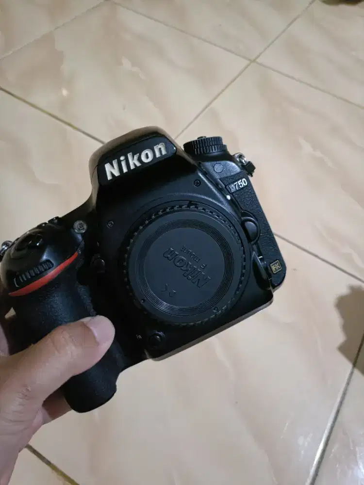 NIKON D7000 SC 400 PETIK