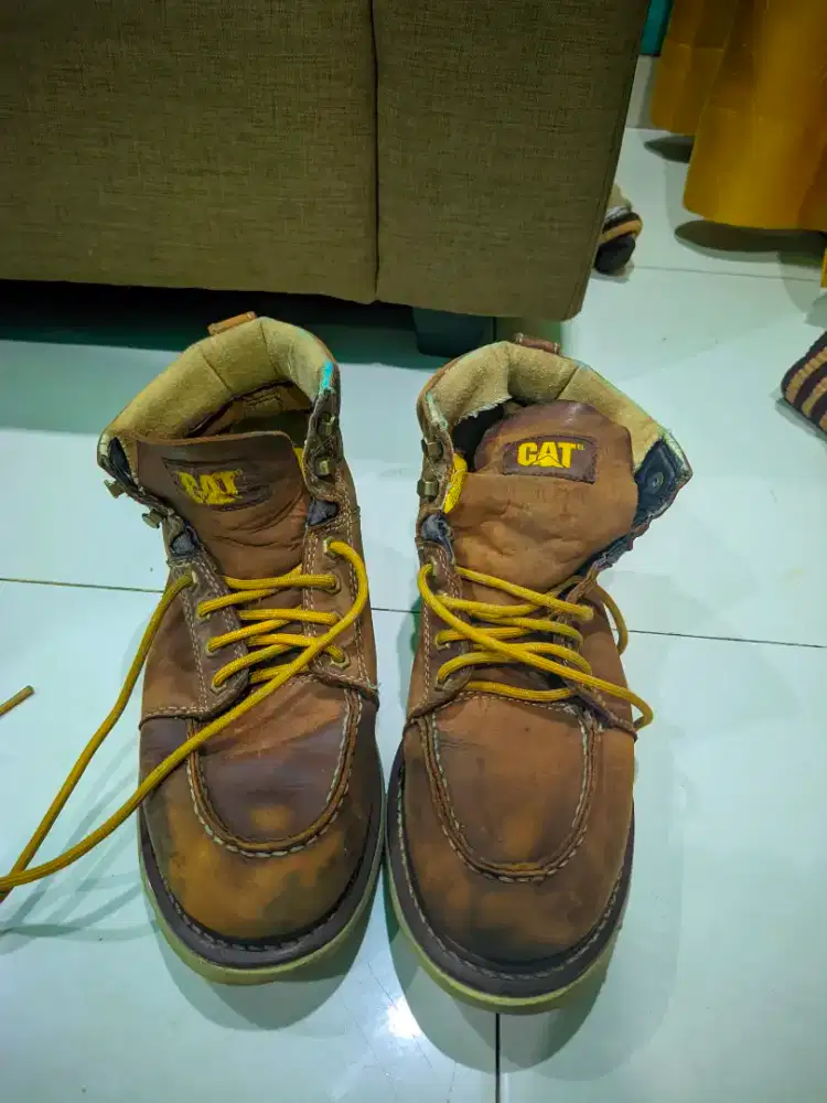 Sepatu caterpilar glenrock