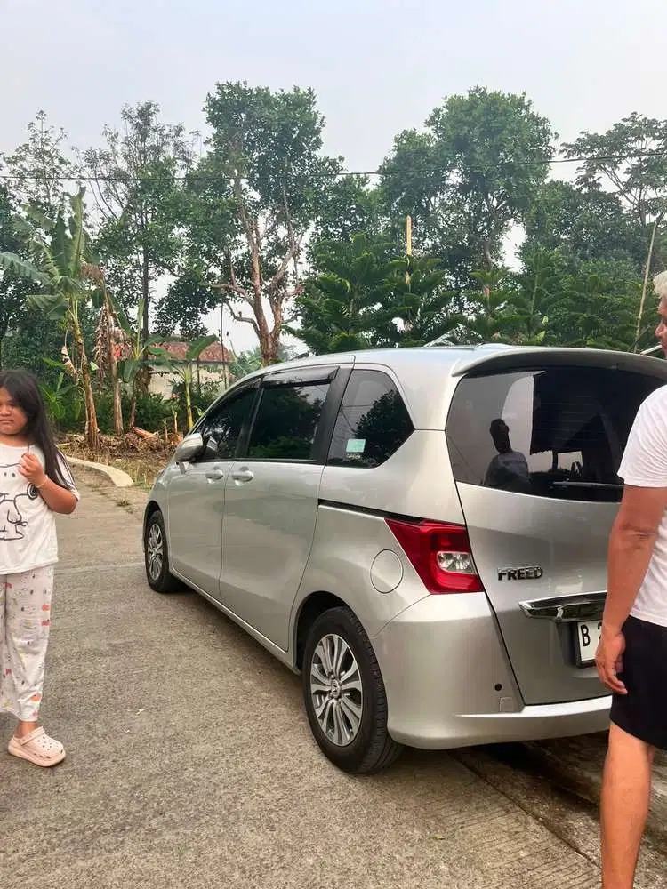Honda Freed 2015 Bensin