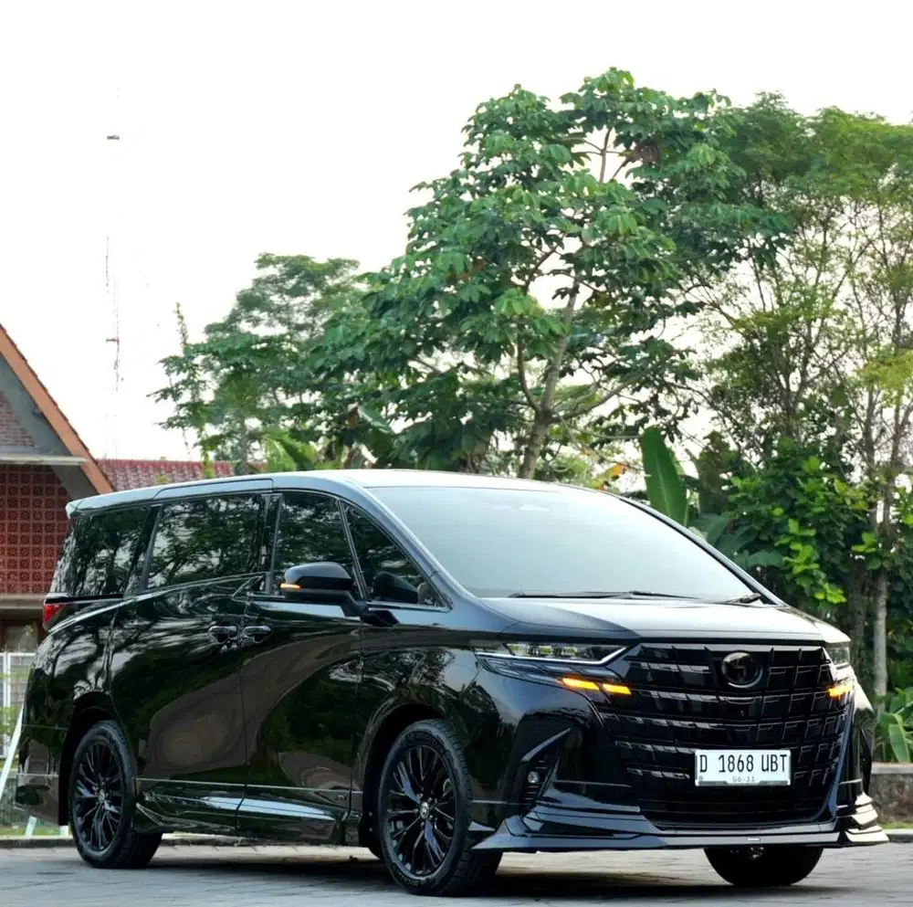 ALPHARD 2024 HYBRID MODELISTA. Km 13rb
