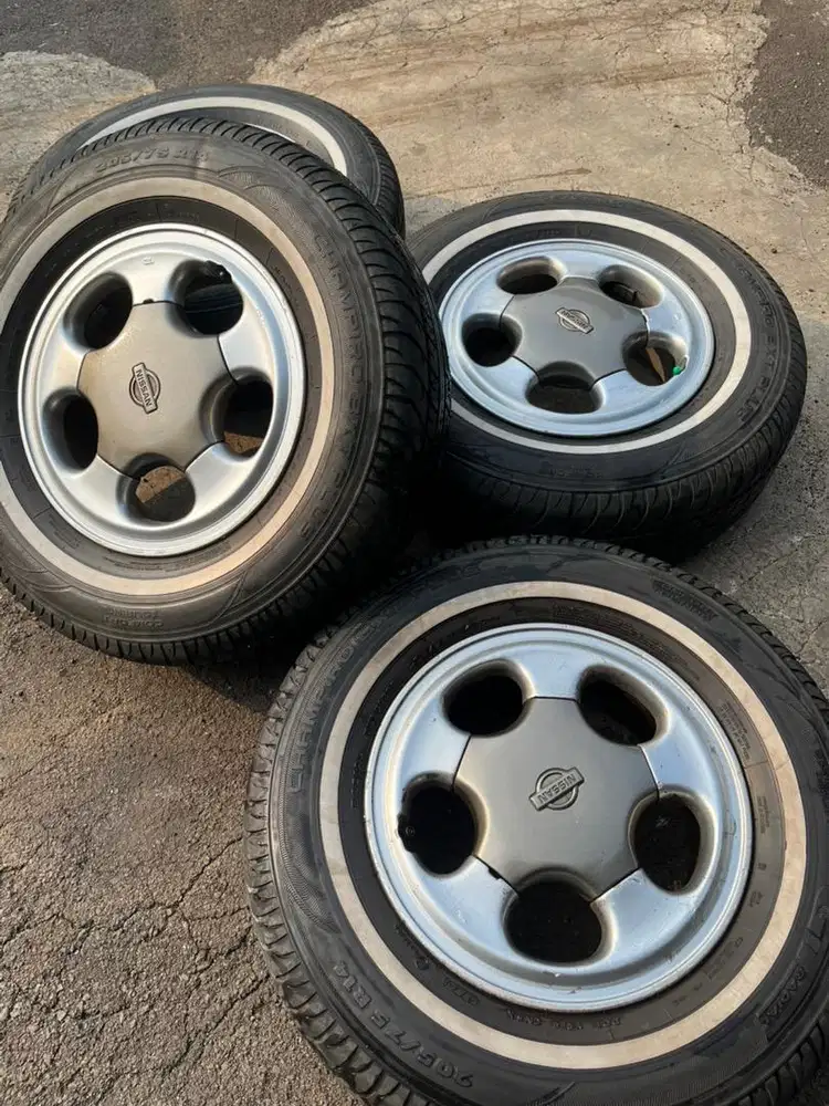 Velg Nissan Serena ring 14