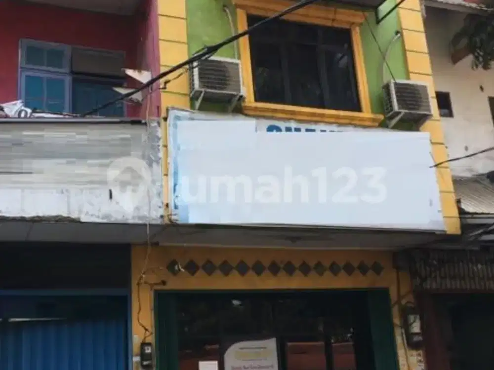 Ruko di Jl.peta Selatan, Jakarta Barat