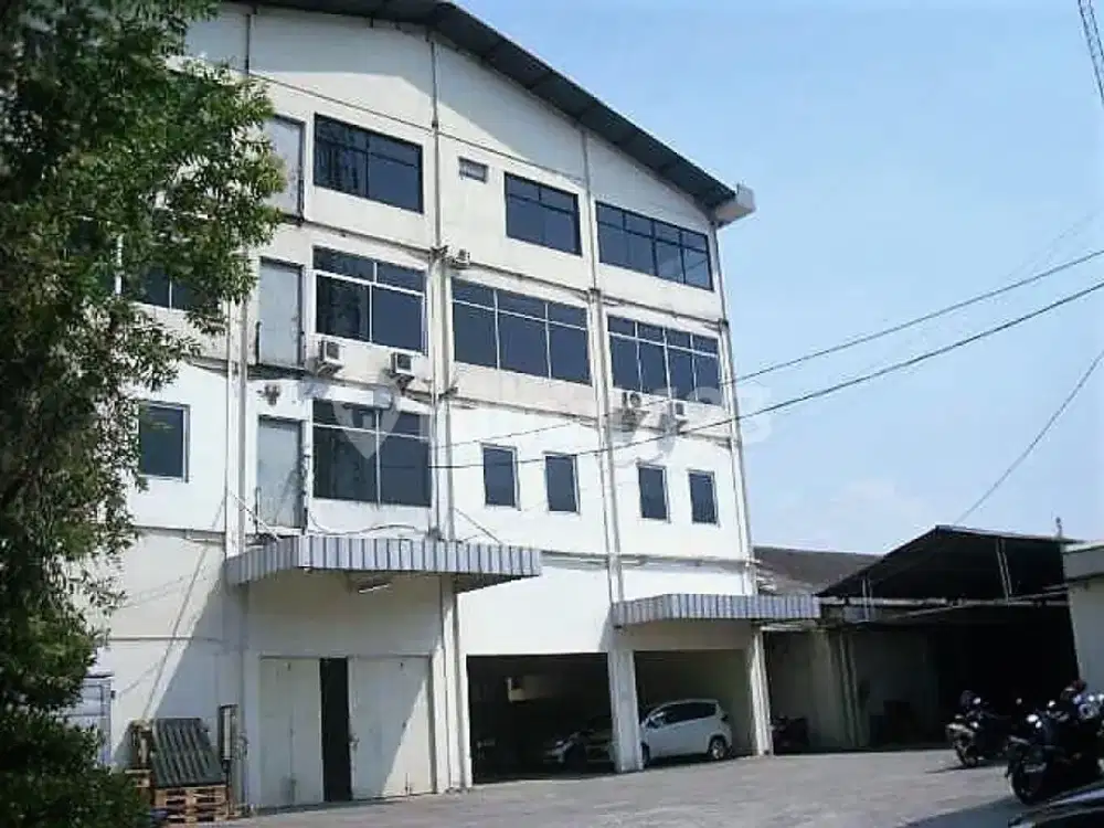 Gudang 1.100 M di Jl.sumur Bor, Jakarta Barat