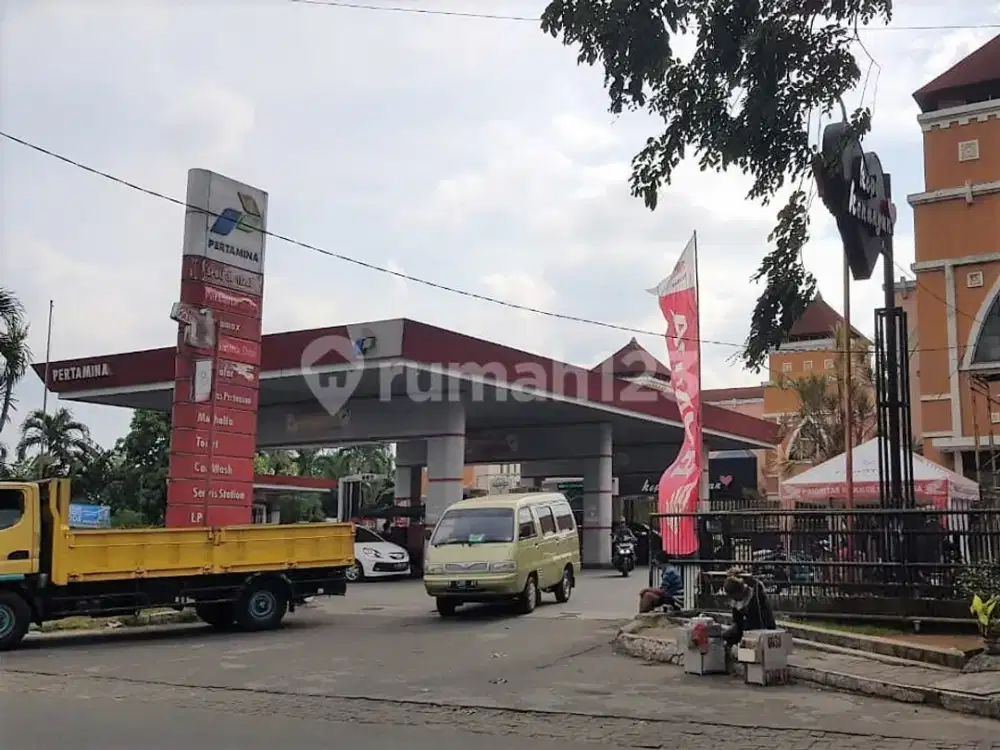 Spbu di Jl. Raya Duri Kosambi, Jakarta Barat