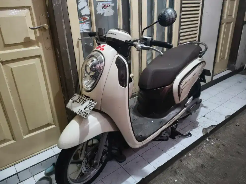 Scoopy 2013 bahan