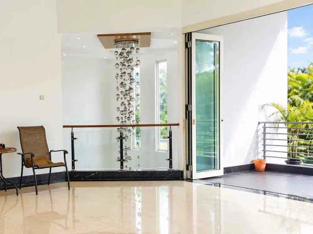 Rumah Mewah Telaga Golf BSD | LT 644 m² | Halaman Asri, 2 Kolam Ikan & Gazebo | 17 M Nego