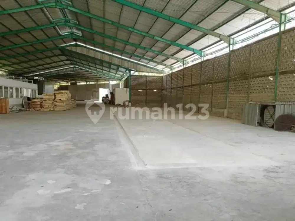 Disewakan Gudang Zona Industri Lokasi Strategis Wonogiri Luas 1,2 Ha
