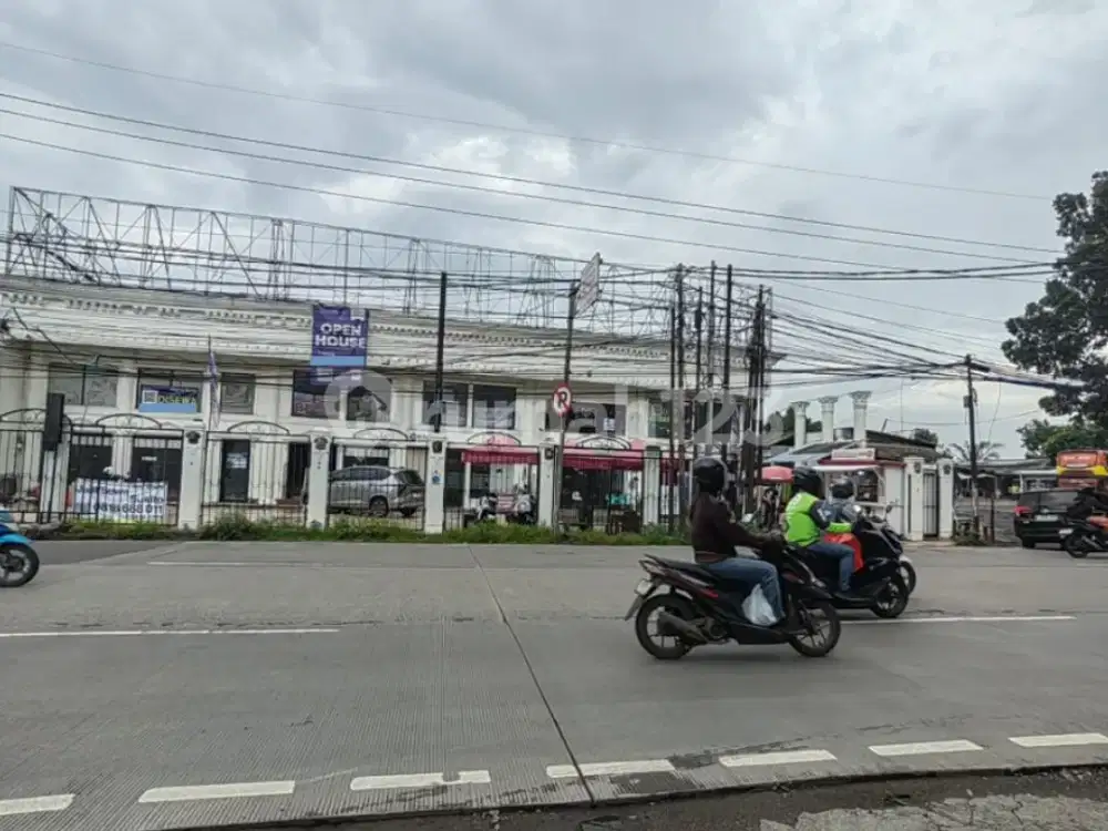 Ruko Gandeng 5 Disewa, LB : 1350M2, Ruang Kosong Bebas untuk di Partisi, 2 LT. di Ciputat Raya