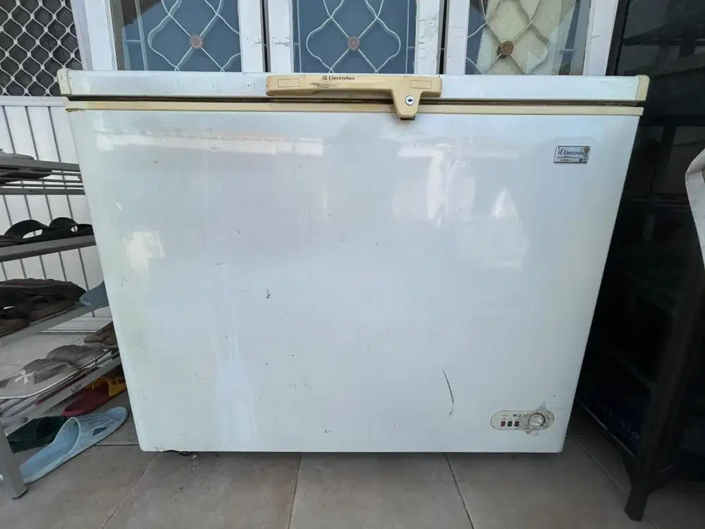 Chest frezer freezer elextrolux