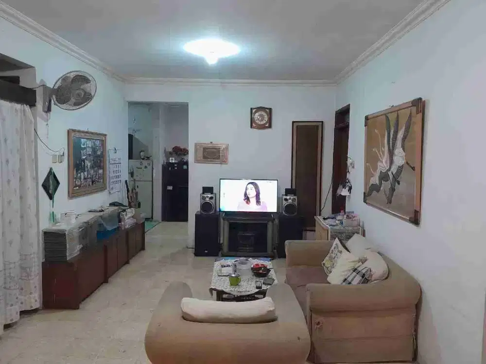 Rumah Dengan Luas Tanah 500m² Siap Huni Sudah SHM Jakarta Selatan