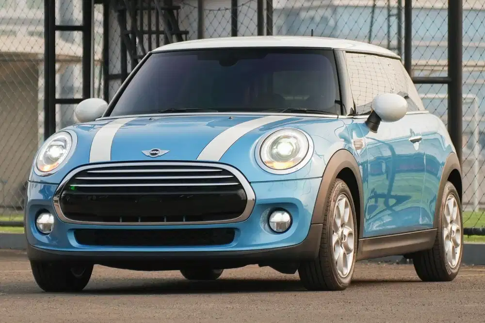 3 Doors Supremacy! Mini Cooper 3 Door Turbo F56 2016 c200 cla200