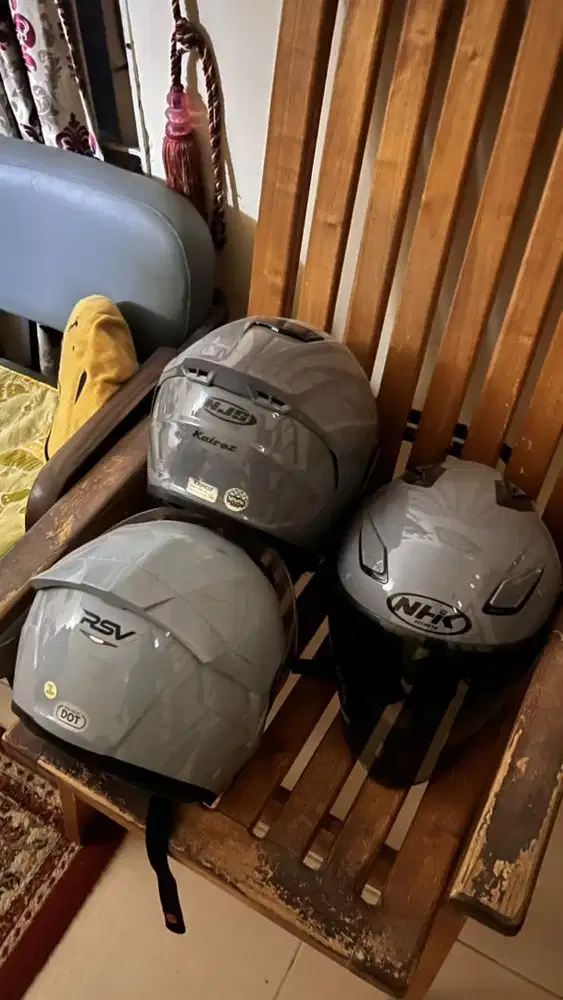 For sale 3 helm size Xl Njs, Rsv, Nhk r1 single visor