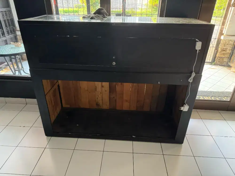 Etalase lengkap lampu bardie