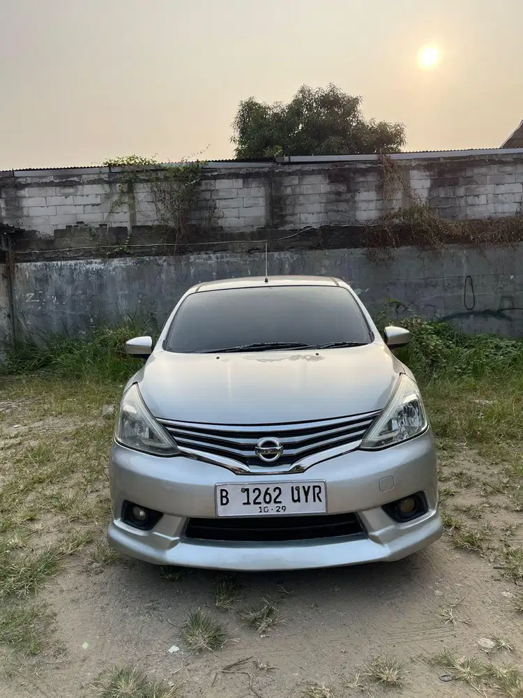 grand livina XV At matic 2015 km low