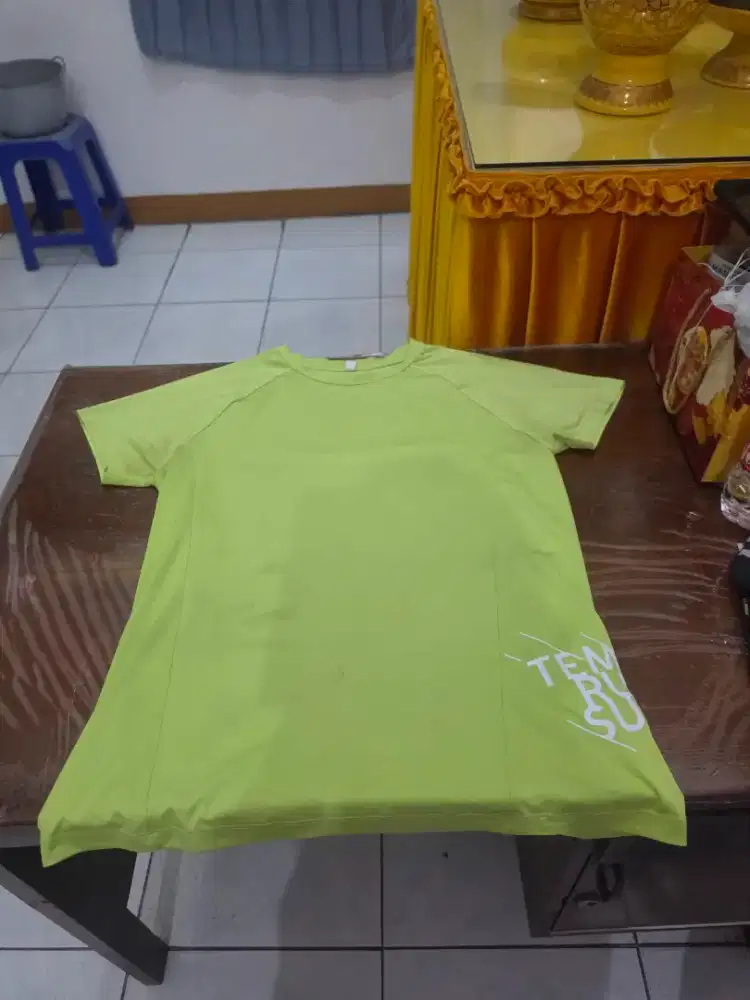 Kaos Olahraga Wanita Bahan Nilon Halus Premium LD 120 Panjang 63 Baru