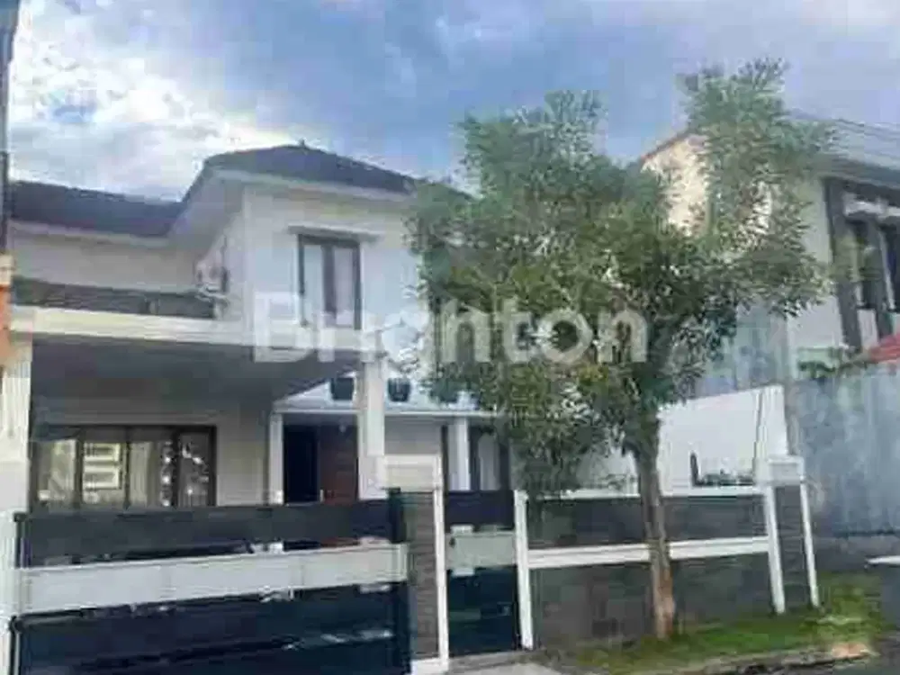 RUMAH MODERN SIAP HUNI