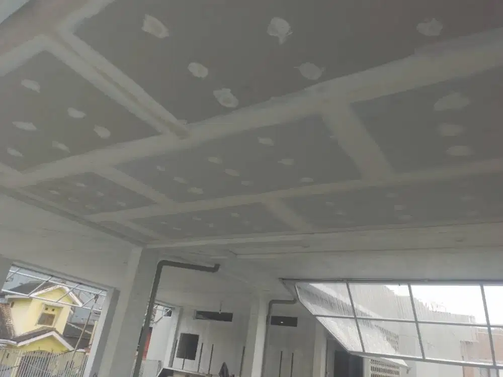gypsum pvc baja ringan kusen almunium