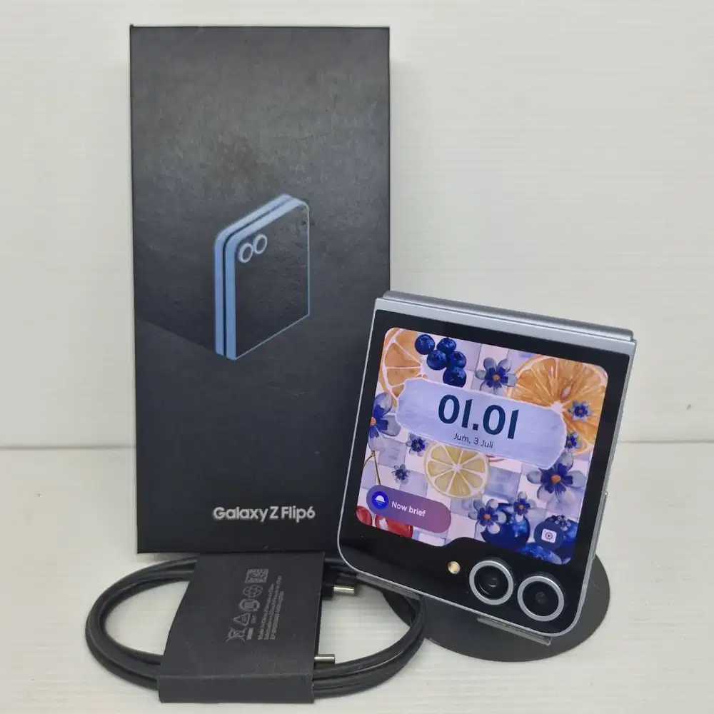 LIKE NEW SAMSUNG GALAXY Z FLIP 6 5G 12/512 BLUE KOMPLIT