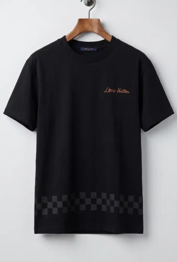 BAJU LV KONDISI BGAUS