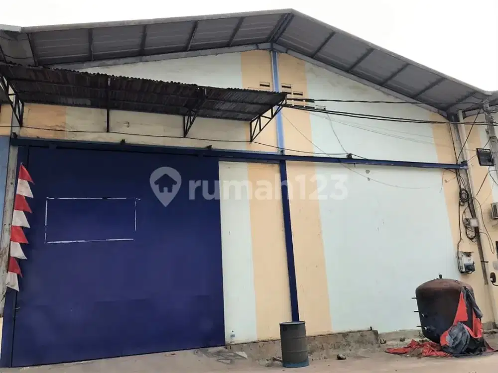 Gudang Jurumudi di Jl, Husein Sastranegara, Tangerang