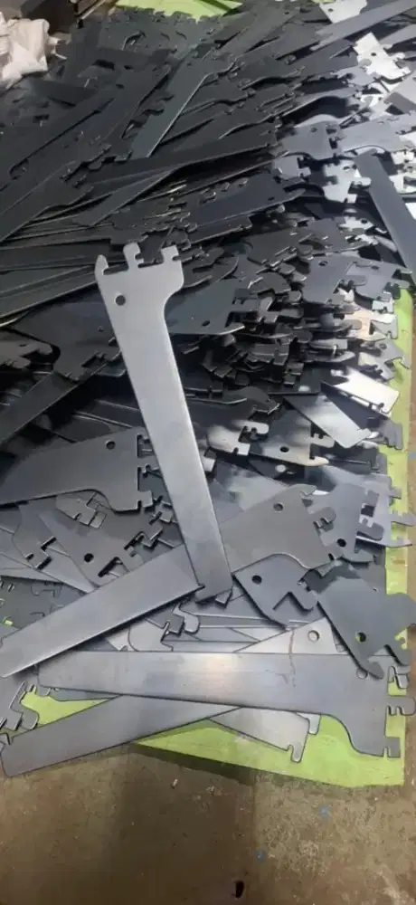 Fabrikasi Baja dan Stainlees - Pembuatan Rak, Tiang PJU, Box Panel DLL