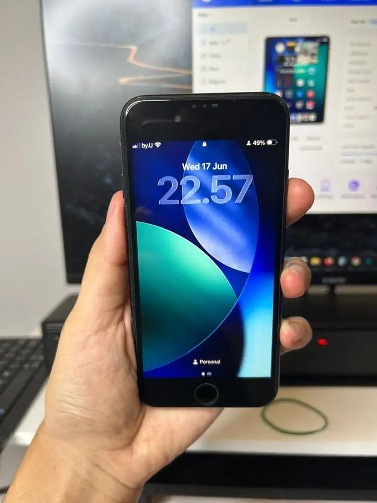 Iphone SE 2 2020 Second hand Resmi Ibox
