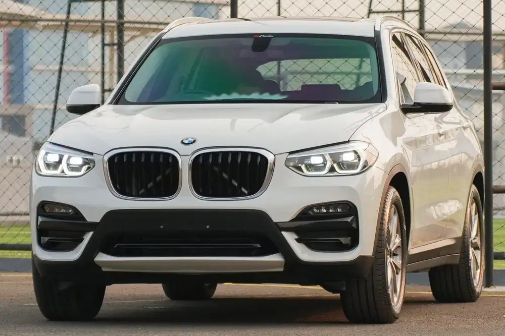 BMW X3 sDrive20i G01 2021 Panoramic Low Odo! White c200 gla200 x1
