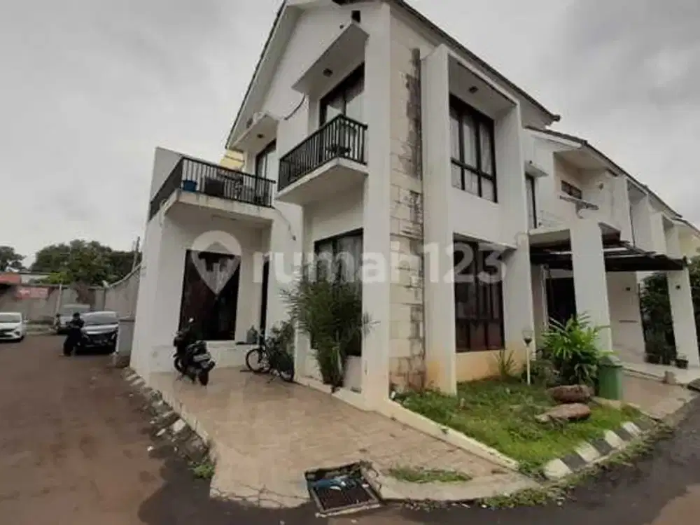 DI  RUMAH HOOK DI HARVEST RESIDENCE, CIPUTAT TIMUR, TANGERANG SELATAN *0031-JOE