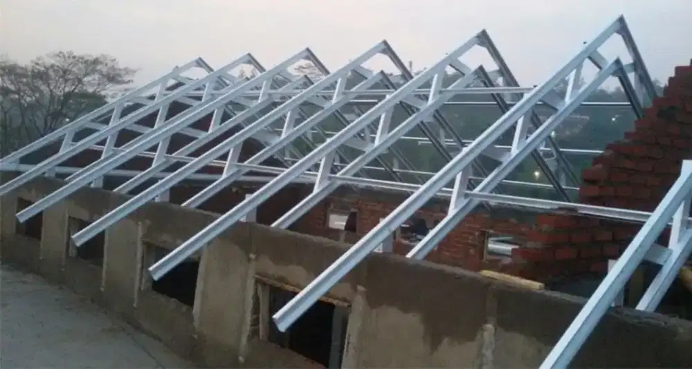 Atap baja ringan dan renovasi rumah