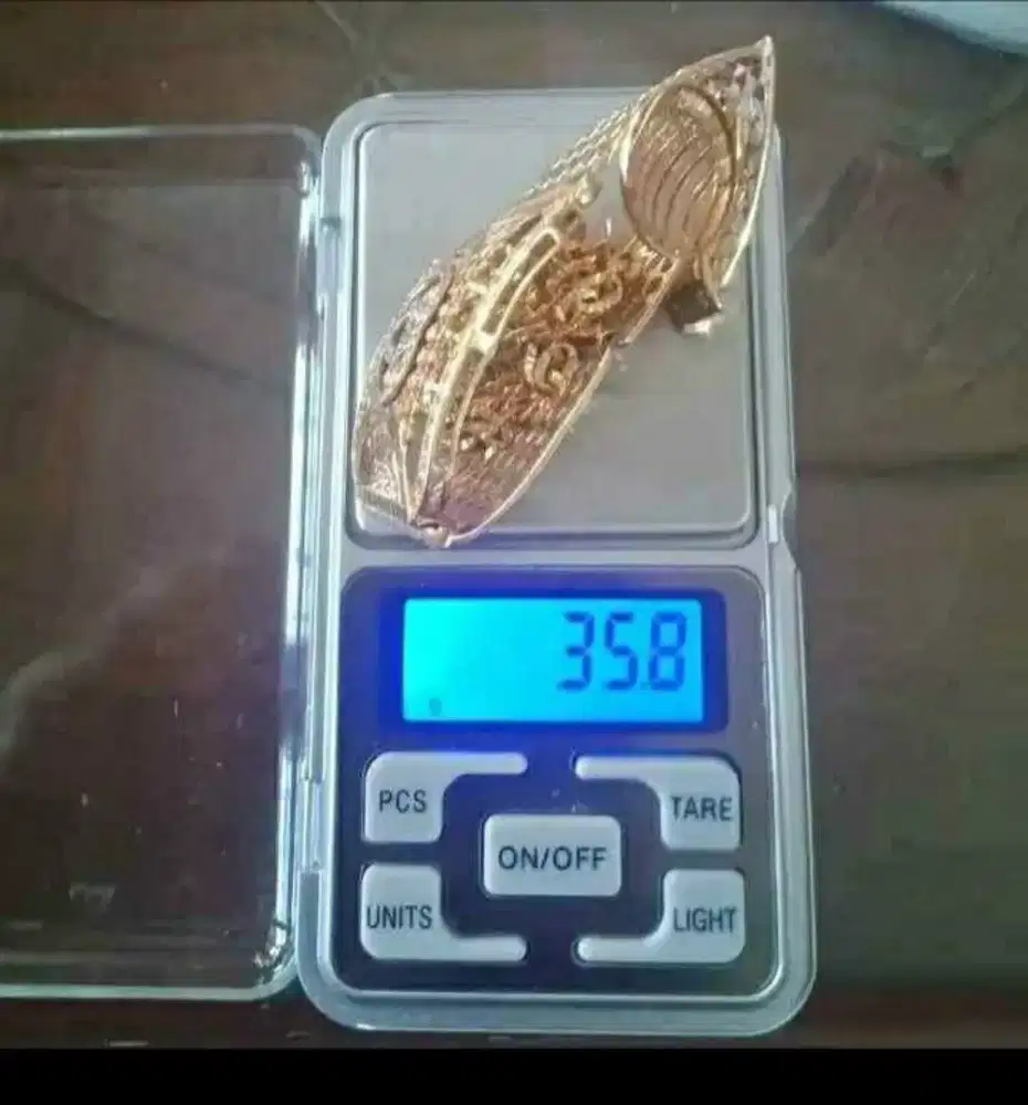 Menerima jual beli emas dan berlian ada surat dan Tampa surat dan cod